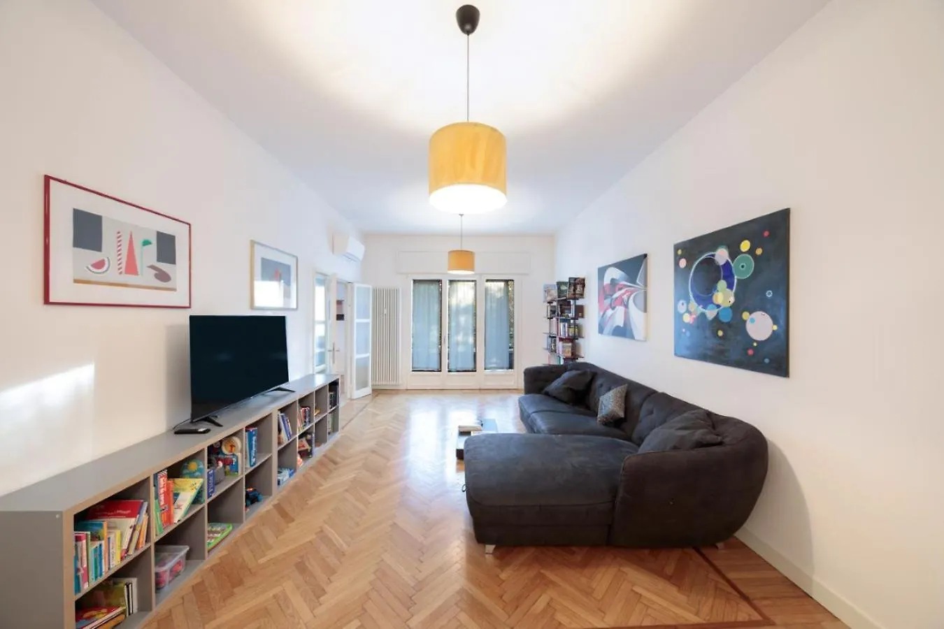 Principe Di Piemonte Apartment 10M Venice 6 Guests contacts